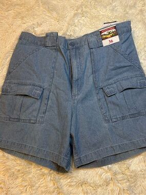 NWT Weekenders men’s 36” Light Blue Denim Cargo Shorts 6” inseam no liner